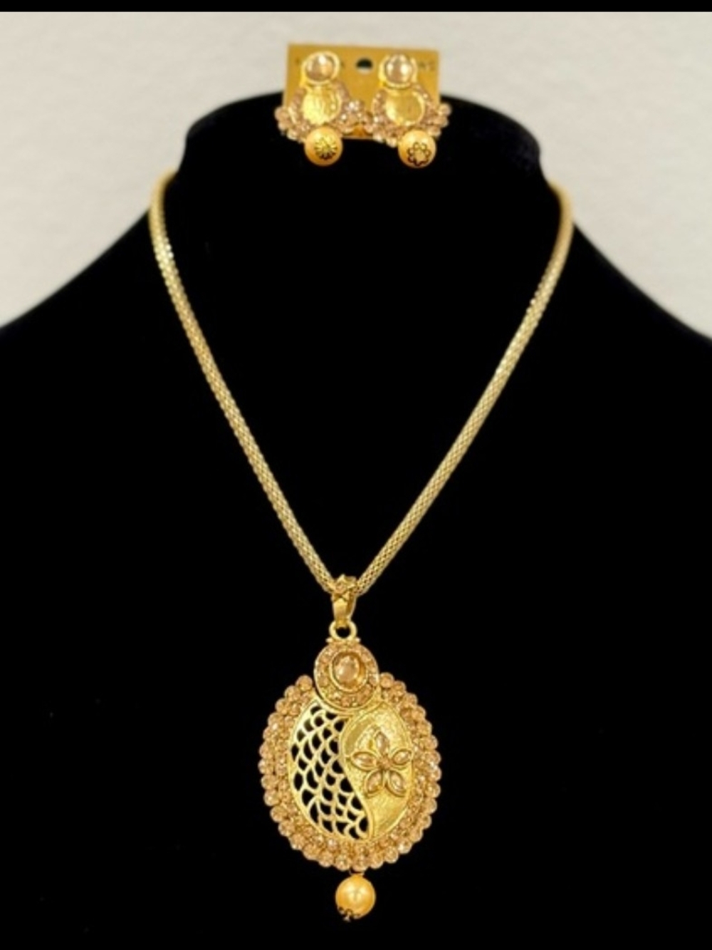 Gold-Tone Filigree Pendant Necklace and Earring Set - Gold